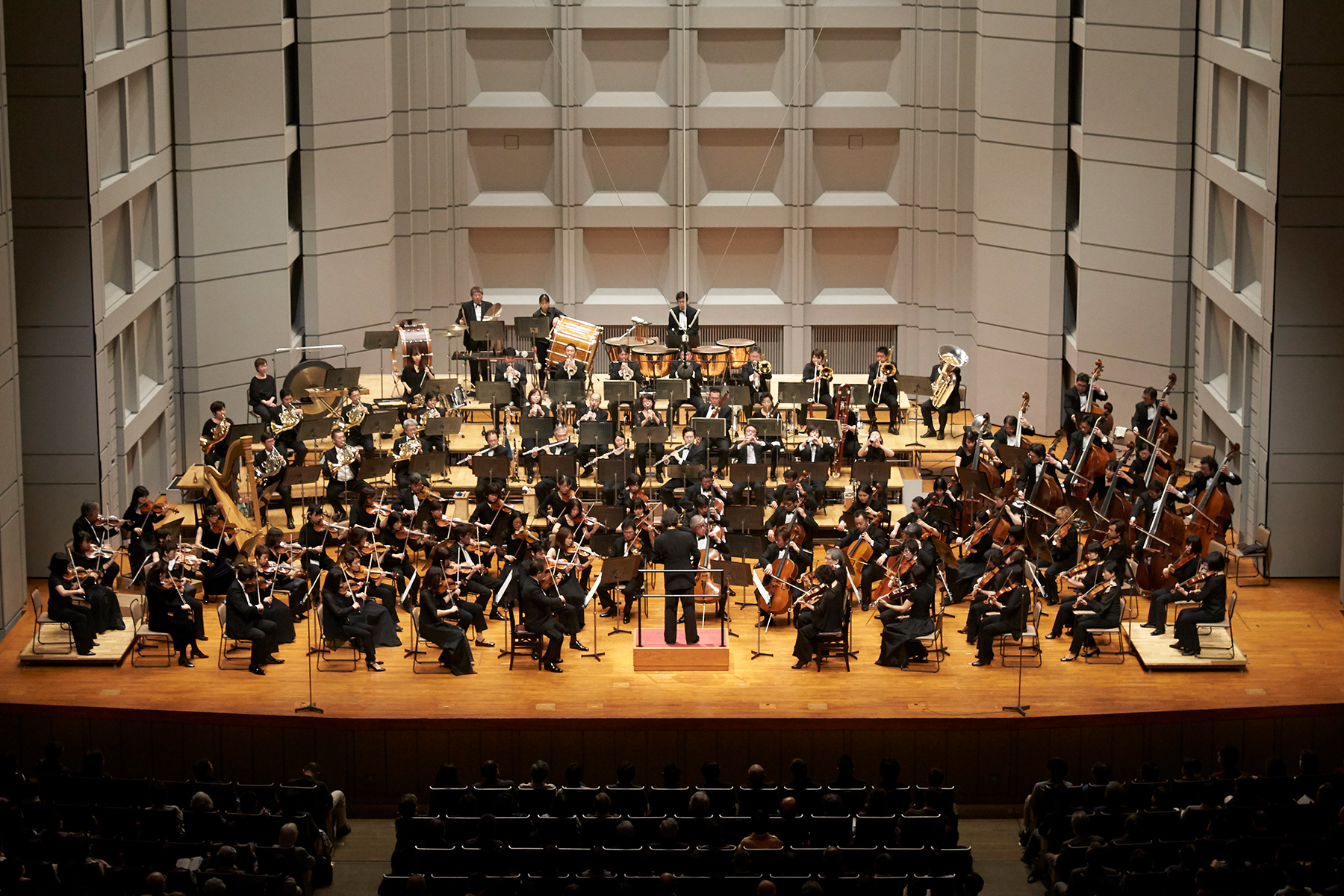 東京フィルハーモニー交響楽団 ©上野隆文