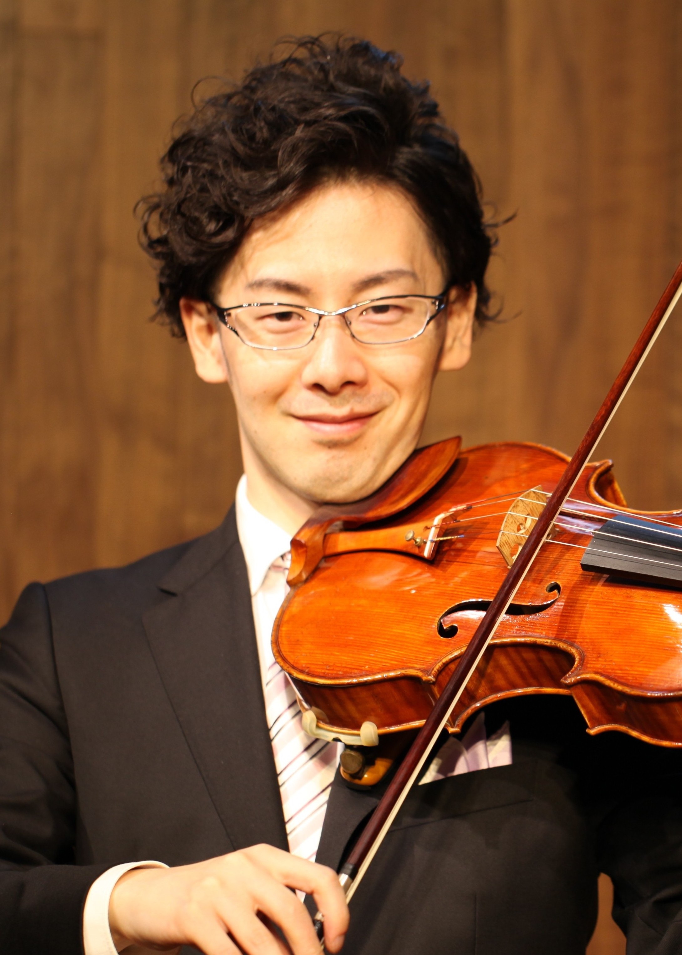 ヴィオラ_加藤大輔.jpg